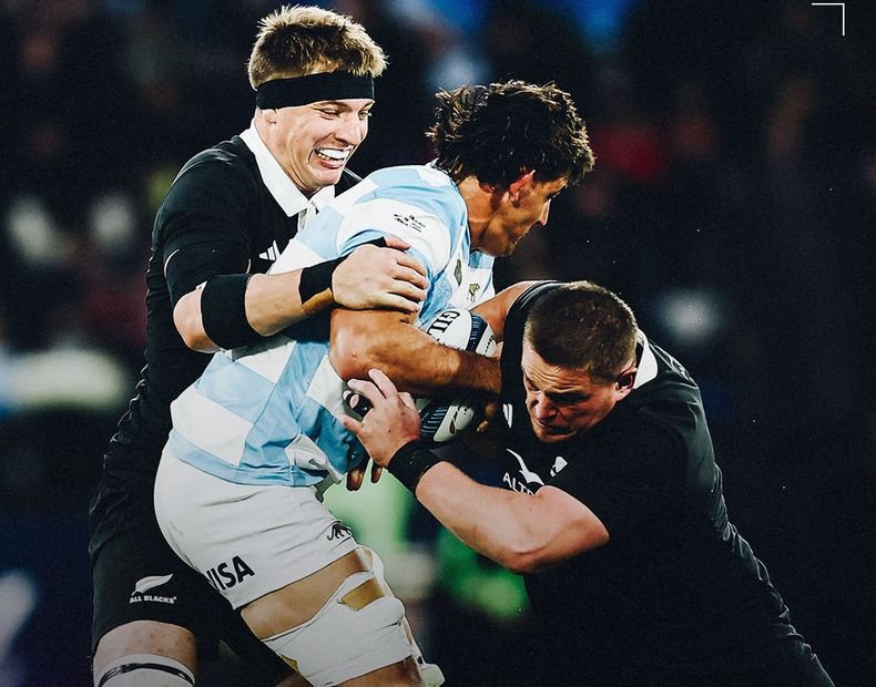 Potencia imparable. Pablo Matera fue determinante para la victoria de Los Pumas.