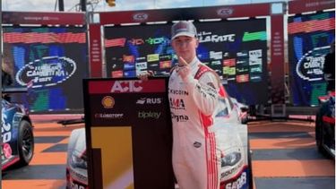 Santilli Pazos con el primer 1 de la temporada en clasificación. Santilli Pazos con el primer 1 de la temporada en clasificación.