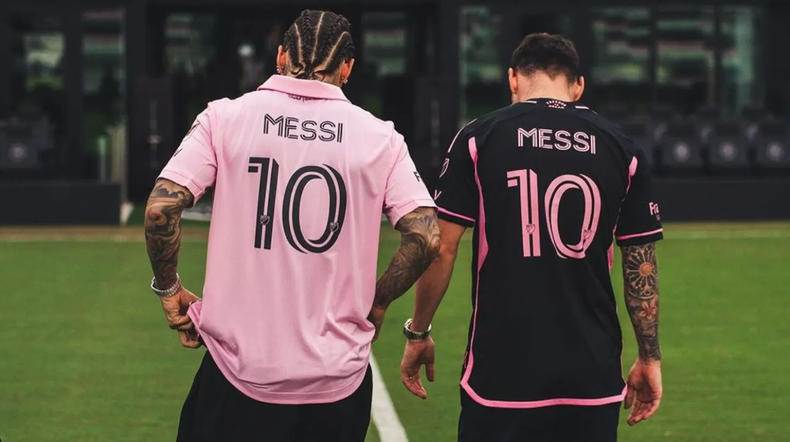 En el video se muestran camisetas del jugador y el artista. (@maluma).webp
