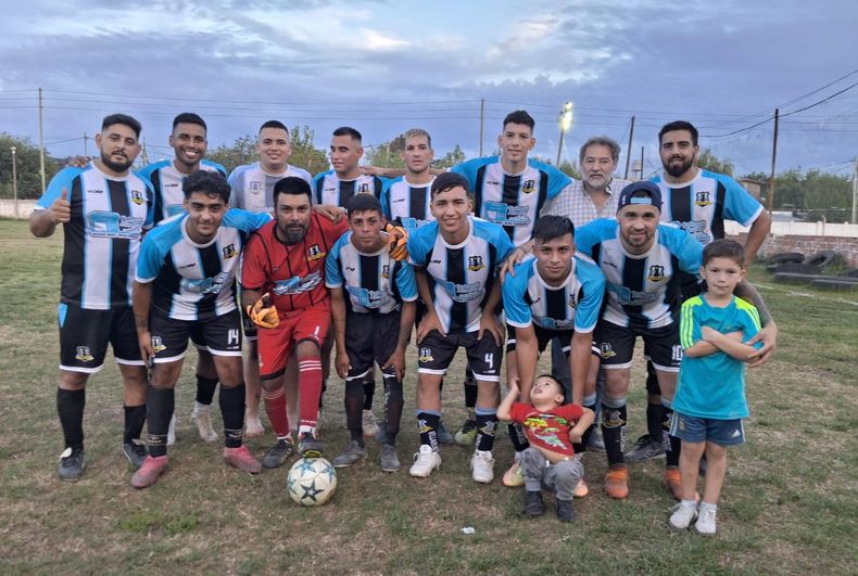 La Nueva de Grand Bourg se agrandó en Don Torcuato y goleó a Caza y Pesca.