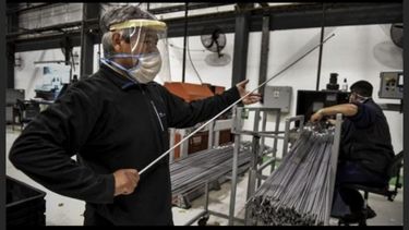 El empleo formal en el sector industrial creció un 13,8% desde enero de 2020..