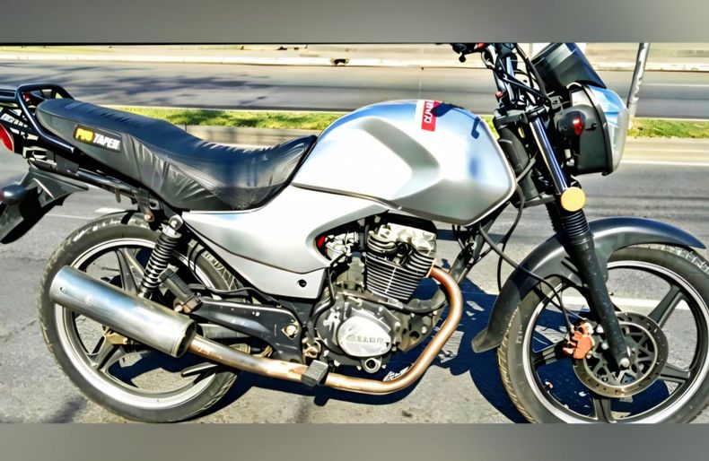 La moto no poseía impedimento legal para circular pero el conductor no pudo acreditar su titularidad.