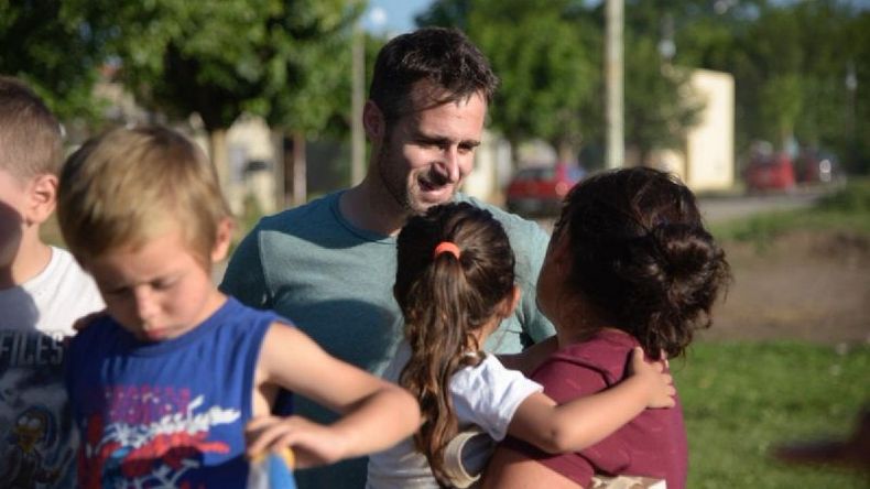 CON VECINOS. Achával volvió a cargar contra el intendente..