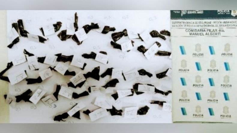 Al comprador le secuestraron 36 dosis de cocaína y otro paquete con 12 gramos más de la misma sustancia. .