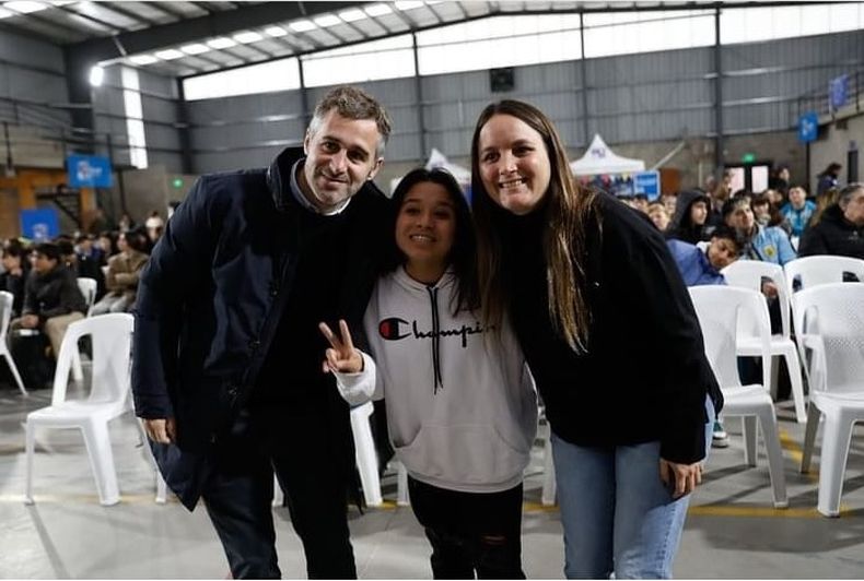 JÓVENES.&nbsp; Beláustegui participó junto a Achával del Parlamento juvenil en Pilar.