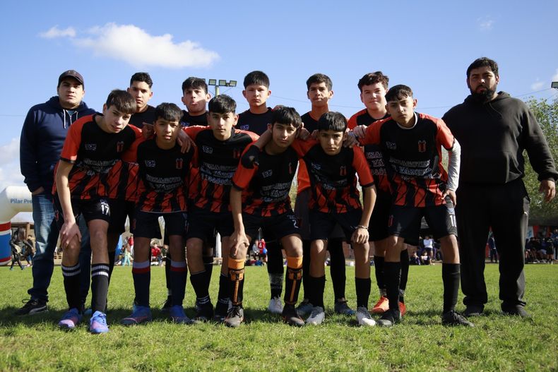 &nbsp;CAMPEONES. Los varones de la Sub 14 de Poli Agustoni avanzaron en la Copa “Buenos Aires”.