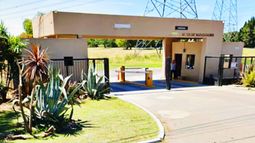 El barrio privado Altos de Manzanares viene sufrieron una seguidilla de robos desde febrero hasta la actualidad. El barrio privado Altos de Manzanares viene sufrieron una seguidilla de robos desde febrero hasta la actualidad.