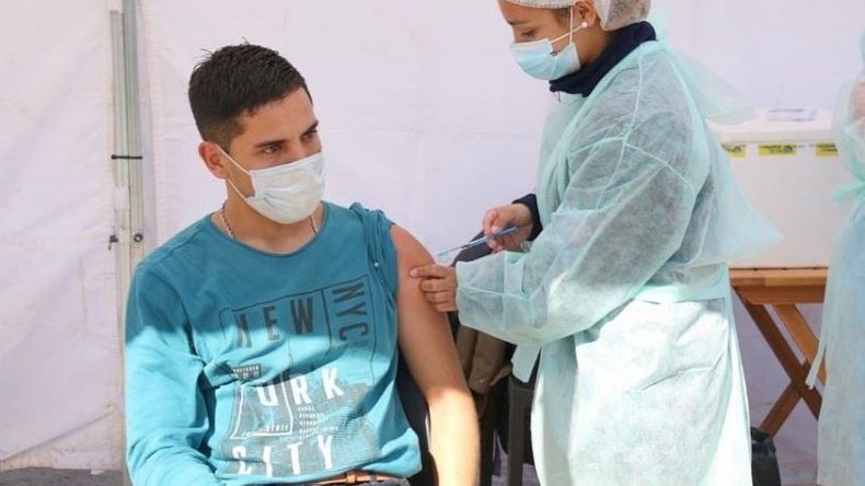 CRECE EL RITMO. El plan de vacunación ahora apunta a los jóvenes..