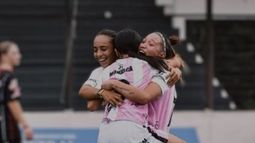 GRITO SAGRADO. Las Reinas festejaron en su estreno 2026 en el estadio Carlos Barraza. GRITO SAGRADO. Las Reinas festejaron en su estreno 2026 en el estadio Carlos Barraza.