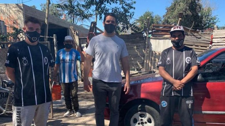 TRABAJO SOCIAL. Tito profundizó su llegada a los barrios durante la pandemia..