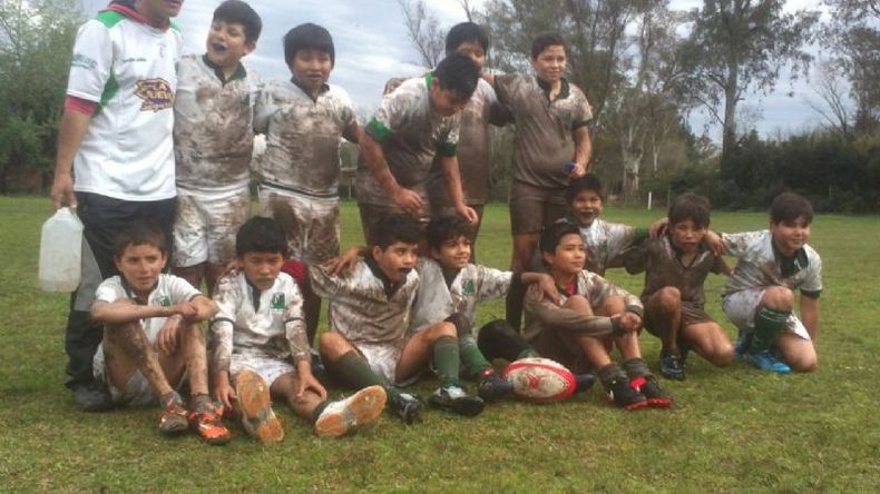 INCLUSIÓN. Uno de los equipos infantiles del Club Los Pinos..