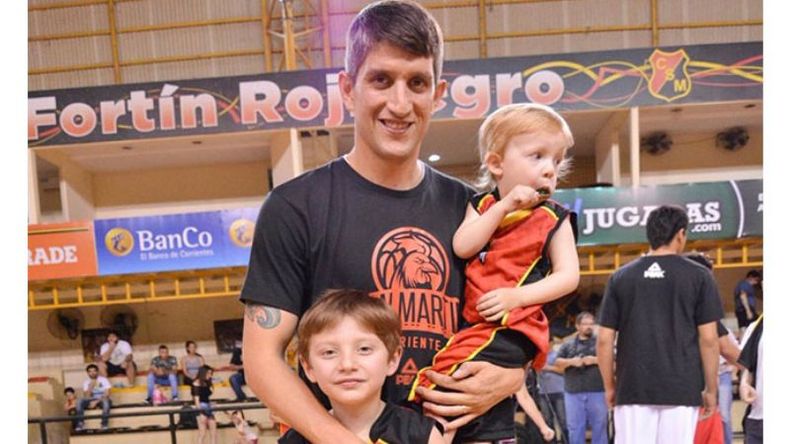EN FAMILIA. Jonatan Treise se estrena en Corrientes..