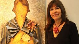 INAUGURACIÓN. La artista combina técnicas y materiales..