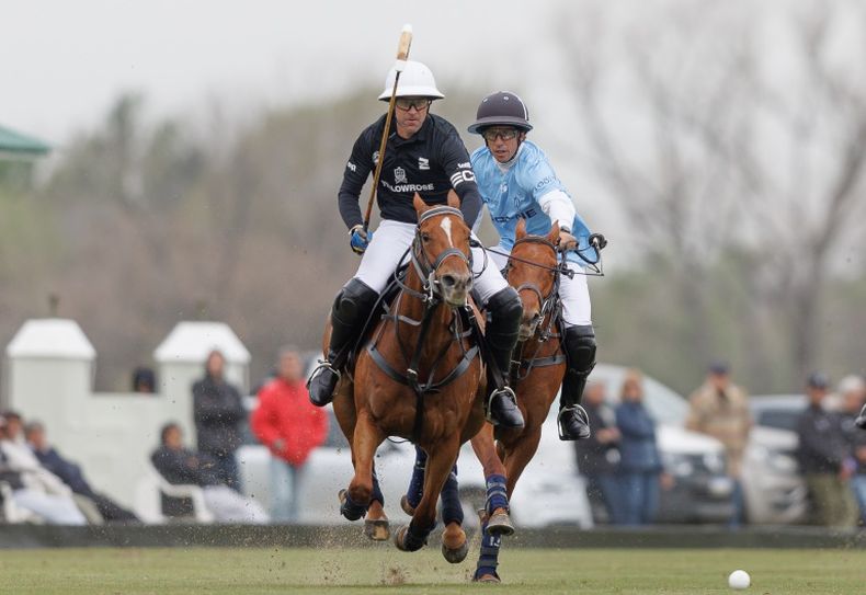 Ellerstina completó el superclásico de la Triple Corona con su victoria en cuartos de final.