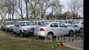 Los foros quieren en la calle los patrulleros varados en el patio del destacamento de Fátima..
