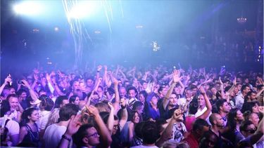 REGULADOS. El gobierno busca darle un giro a la noche de Pilar..