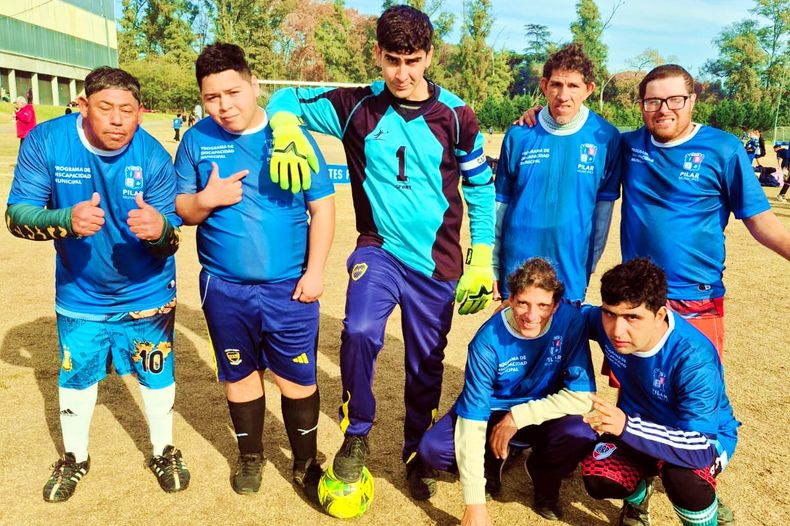 El equipo +17 de Nivel D del Programa Municipal de Entrenamiento.