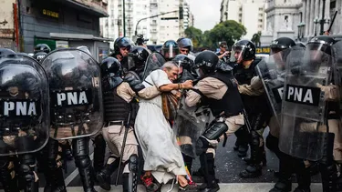 El instante que duele: la foto argentina que ganó un premio internacional y conmueve al mundo El instante que duele: la foto argentina que ganó un premio internacional y conmueve al mundo