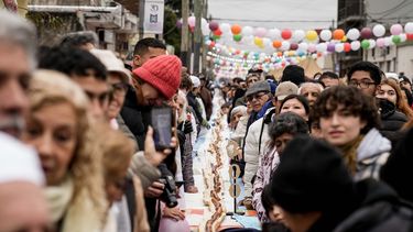 El choripán más largo del mundo se preparó este sábado por los 30 años del Partido de Malvinas Argentinas.