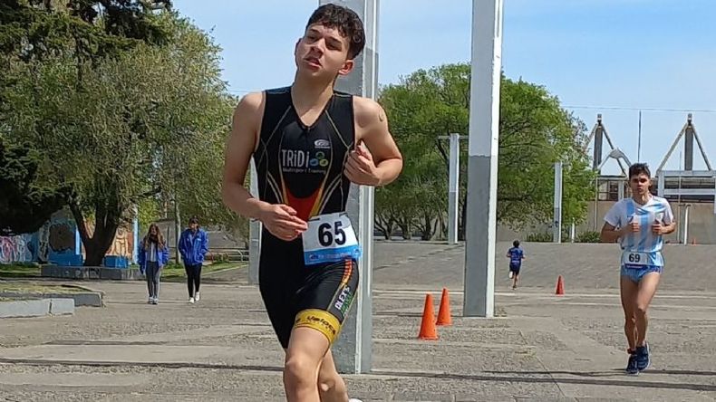 Valentín Manrrique Acuatlón Sub 16..