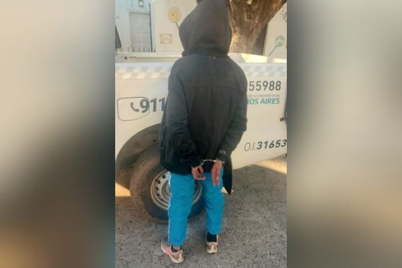 El ladrón reducido tiene 24 años y es oriundo de La Lonja.&nbsp;