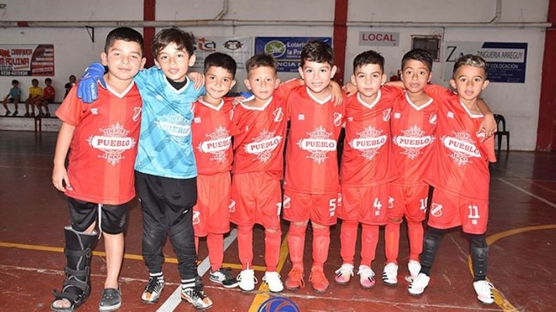 EQUIPO. La 2014 de Sportivo fue subcampeona a 2 puntos del líder..