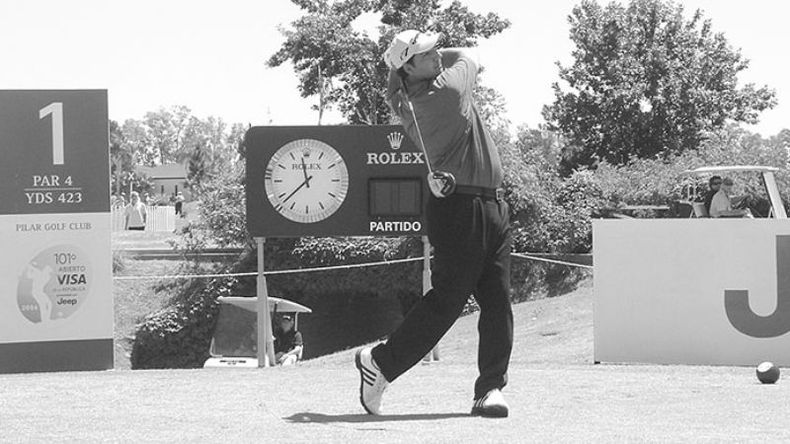 El pilarense Sebastián Fernández fue el golfista más joven en ganar el Argentino de Profesionales, en el año 1992..