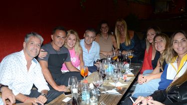 Diego y Yanina Latorre estuvieron cenando con amigos.