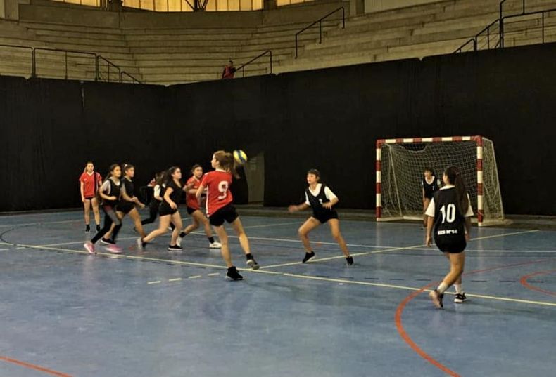 El handball femenino tuvo a tres equipos diferentes clasificados a la etapa Regional.