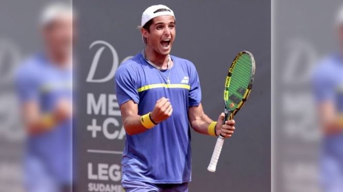 PUÑO APRETADO. Taverna festeja su 11ª victoria en el Challenger Tour..