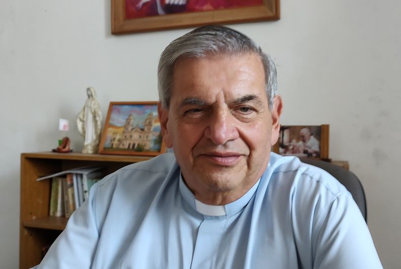 Jorge Ritacco, cura p&aacute;rroco de Pilar.