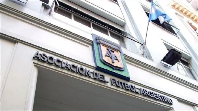 Fin de semana sin fútbol: la AFA ratificó el paro y la fecha se jugará recién en mayo Fin de semana sin fútbol: la AFA ratificó el paro y la fecha se jugará recién en mayo