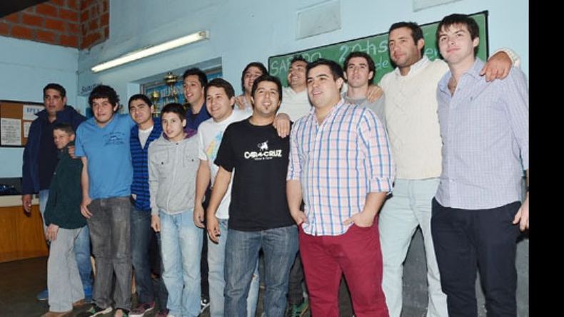 El primer equipo de Peñarol en la liga zarateña ya consiguió su primer logro: en 2015 será de la A..