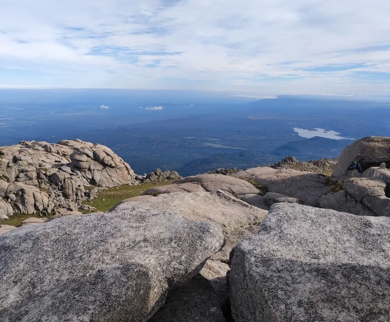 Vista desde el Cerro Champaquí.  (turismodiario.com.ar)..webp
