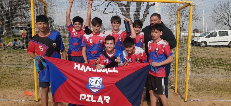 El beach handball de pilar fue la revelación en la etapa Regional en su estreno en la competencia.