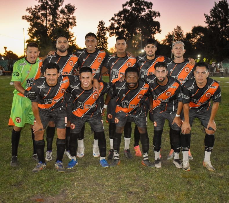 EQUIPO. Zelaya arrancó con todo en casa ganando el jueves por la noche.