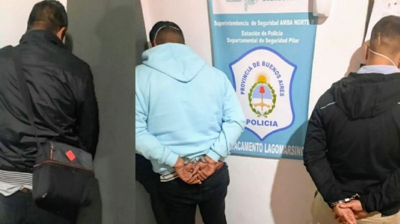 Los detenidos se hacían pasar por empleados de una inmobiliaria. .