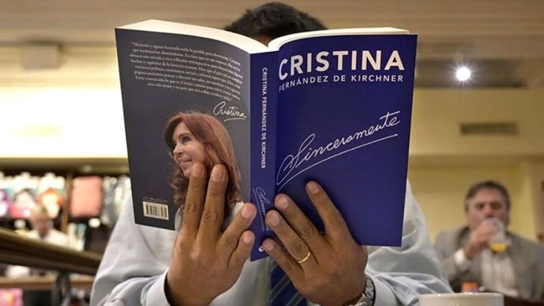 FENÓMENOS EDITORIAL. “Sinceramente” se agotó en pocas horas..