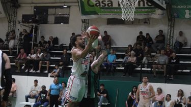 Atlético Pilar tuvo algunas ráfagas ofensivas de Jesús Cruz Galarza comandando el ataque.