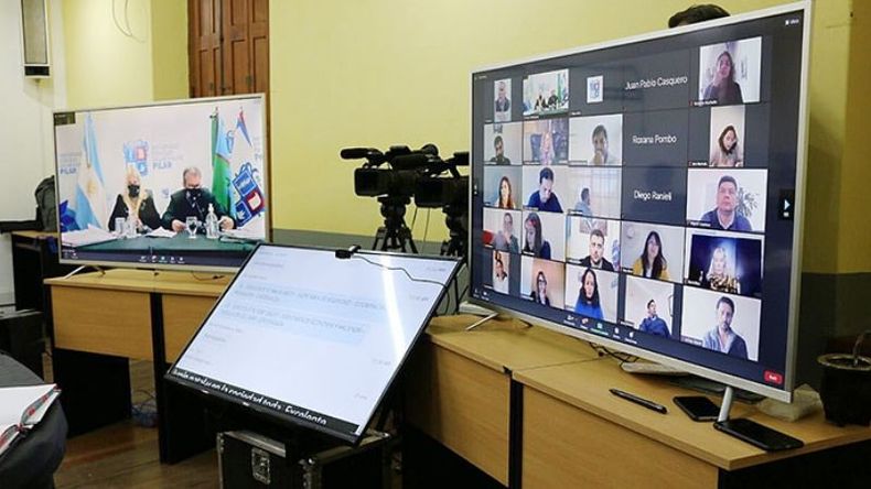 MOSAICO. Los concejales votaron a distancia, en otra sesión virtual..