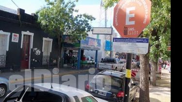 El estacionamiento medido cuesta 3 pesos por hora desde este año..