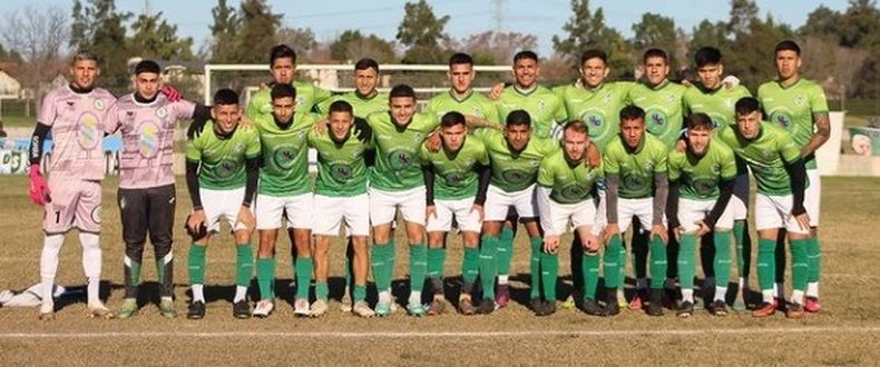 MONARCA. El plantel de Somra que se consagró campeón de la División A.
