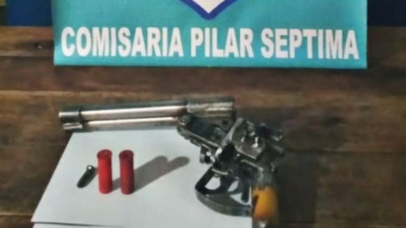 El agresor fue detenido y se le secuestró un pistolón con el que concretó el ataque. .