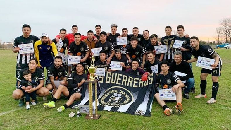 CAMPEONES. Los Guerreros se quedaron con la Copa de la Liga. .