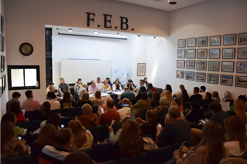 APROBADO La votacin en el congreso de la FEB feborgar