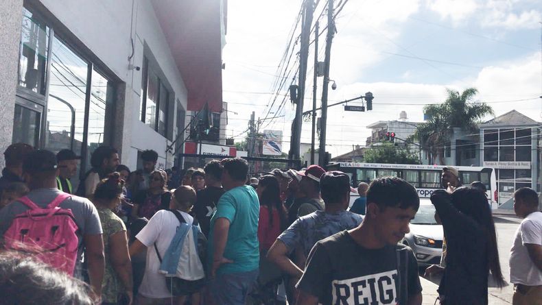 La concentración comenzó en la esquina de Tucumán e Ituzaingó, sede de las Fiscalías.