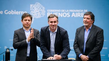CONVENIO. Achával firmó el convenio con Kicillof y Sieloni como parte del festejo por el Día del Maestro.&nbsp;