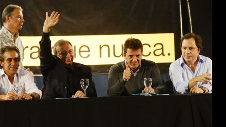 Zúccaro encabezará el acto. Esperan a Massa, pero es difícil que llegue..