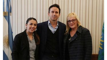 INTERINOS. Neuspiller con las concejales suplentes Moriggia y Laugas..