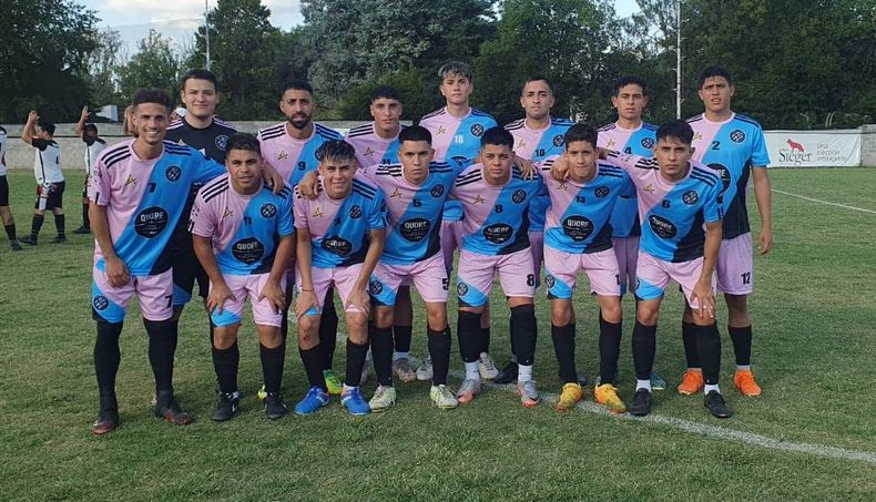 VICTORIA. Pilar City debutó con un triunfo como local, en la cancha de Atlético.